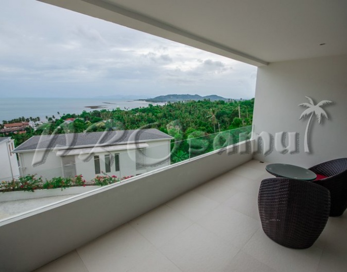 Балкон с джакузи и видом на море квартиры-студии на пляже Ламай - HR0252