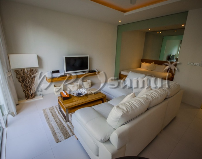 Гостиная в апартаментах на пляже Банг Рак HR0182