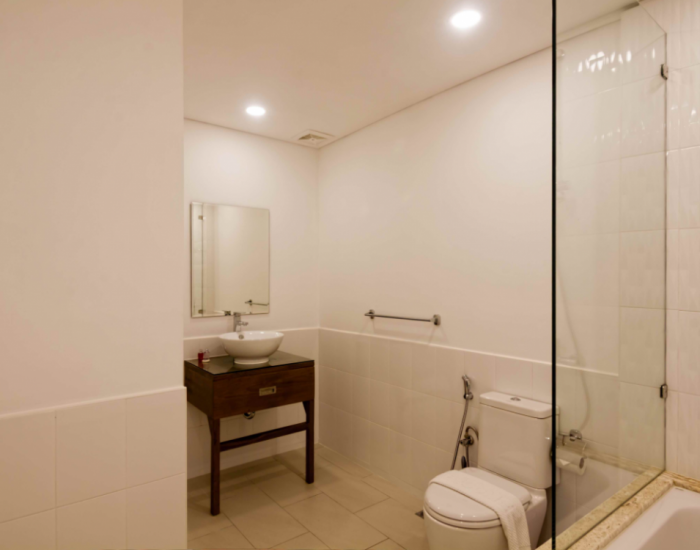Гостевой туалет апартаментов на пляже Чонг Мун - HR0755