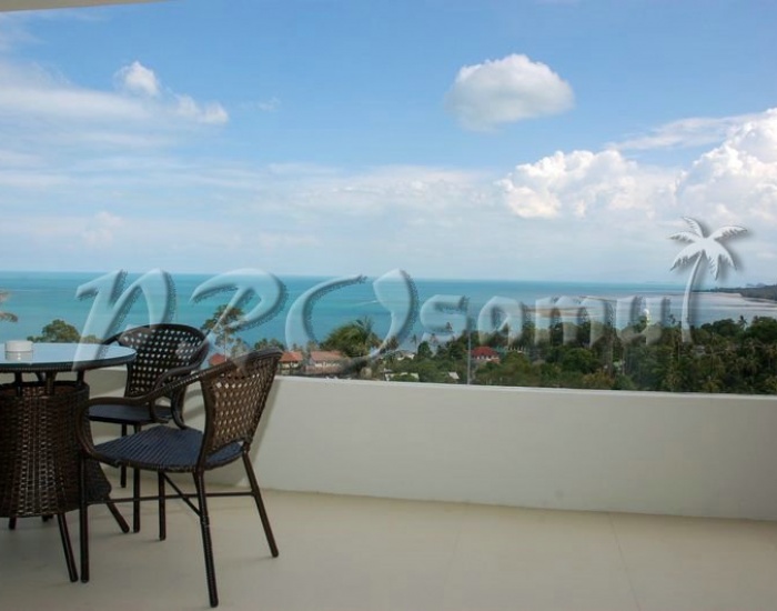 Балкон с видом на море и джакузи квартиры на пляже Ламай - HR0253